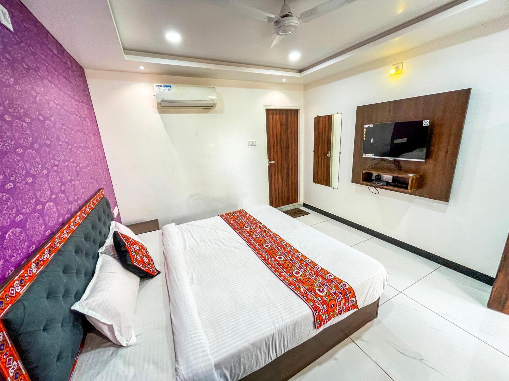 Stay Guru Resort Farm Villa Bhuj Phòng bức ảnh