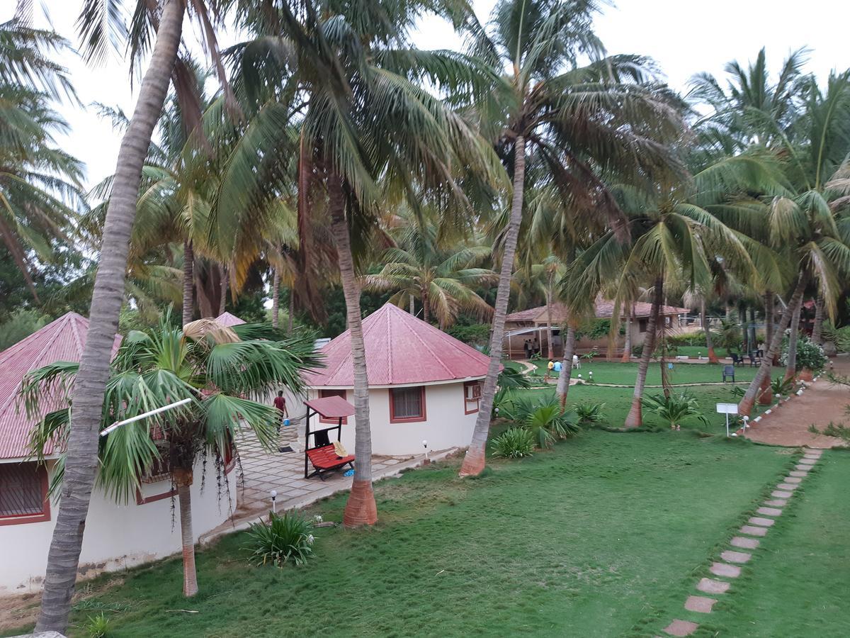 Stay Guru Resort Farm Villa Bhuj Ngoại thất bức ảnh
